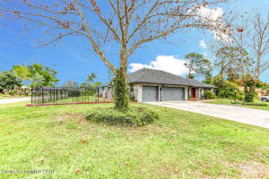 142 Palm Cir, Melbourne, FL 32940, Sold 04/30/19