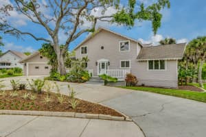 981 Mandarin Dr NE, Palm Bay, FL 32905, Sold 07/25/19