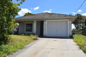 321 12th St SE, Vero Beach, FL 32962, Sold 06/05/19