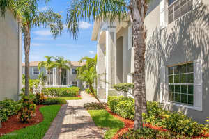 160 S Shepard Dr, Cocoa Beach, FL 32931, Sold 06/11/19