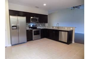 1045 Venetian Dr, Melbourne, FL 32904, Sold 06/28/19