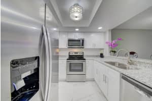 2900 Regency Dr, Melbourne, FL 32935, Sold 07/08/19