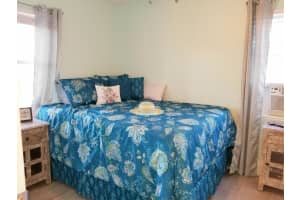 380 N Brevard Ave, Cocoa Beach, FL 32931, Sold 09/06/19