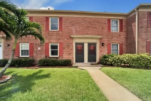 923 N Colonial Ct, Indian Harbour Beach, FL 32937, Sold 11/27/19