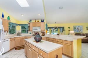 994 Tall Tree Ct, Melbourne, FL 32904, Sold 12/17/19