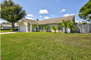 2594 Village Park Dr, Melbourne, FL 32934, Sold 10/31/19