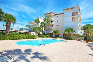 425 Pierce Ave, Cape Canaveral, FL 32920, Sold 10/08/20