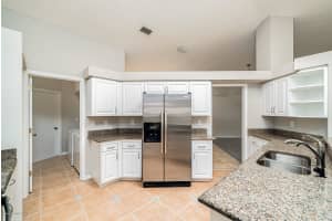 680 Sheridan Woods Dr, Melbourne, FL 32904, Sold 12/20/19