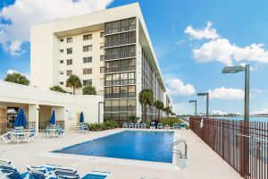 300 S Sykes Creek Pkwy, Merritt Island, FL 32952, Sold 05/27/20