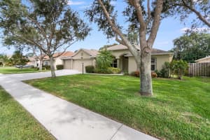 2293 Woodfield Cir, West Melbourne, FL 32904, Sold 02/14/20