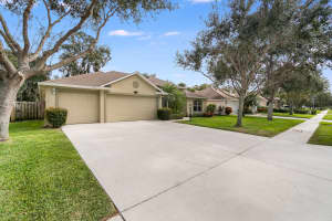 2293 Woodfield Cir, West Melbourne, FL 32904, Sold 02/14/20