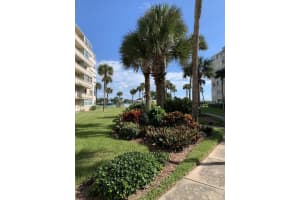 2020 N Atlantic Ave, Cocoa Beach, FL 32931, Sold 01/08/20