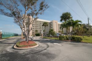 200 S Sykes Creek Pkwy, Merritt Island, FL 32952, Sold 02/03/20