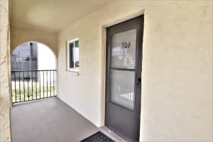 201 St Lucie Ln, Cocoa Beach, FL 32931, Sold 06/08/20