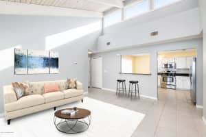 142 Woodside Dr, Melbourne, FL 32940, Sold 03/26/20