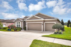 724 Lake Douglas Dr, Groveland, FL 34736, Sold 04/15/20