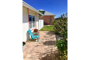 303 S 4th St, Cocoa Beach, FL 32931, Sold 04/17/20