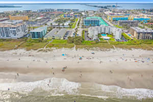 201 St Lucie Ln, Cocoa Beach, FL 32931, Sold 03/27/20