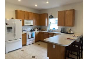 5122 Outlook Dr, Melbourne, FL 32940, Sold 04/10/20