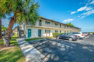 455 Catamaran Dr, Merritt Island, FL 32952, Sold 04/17/20