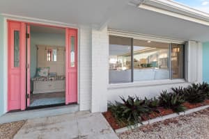 Canal Ct, Merritt Island, FL 32953, Sold 05/08/20