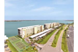 200 S Sykes Creek Pkwy, Merritt Island, FL 32952, Sold 06/09/20