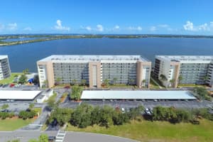 250 S Sykes Creek Pkwy, Merritt Island, FL 32952, Sold 06/26/20