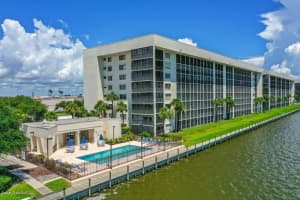 250 S Sykes Creek Pkwy, Merritt Island, FL 32952, Sold 06/26/20