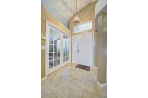 3382 Lakeview Cir, Melbourne, FL 32934, Sold 09/22/20