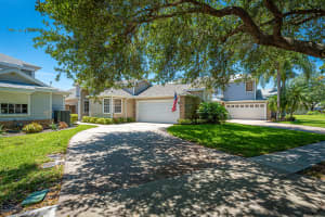 1727 Nicklaus Dr, Melbourne, FL 32935, Sold 06/24/20