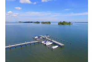 6175 S Mirror Lake Dr, Sebastian, FL 32958, Sold 08/28/20