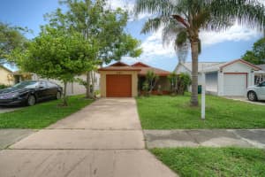3689 Hardwood Ct, Melbourne, FL 32935, Sold 10/14/20