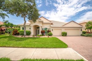 744 Nicklaus Dr, Melbourne, FL 32940, Sold 09/15/20