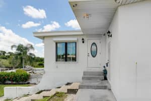 1561 Riverside Dr, Melbourne, FL 32935, Sold 08/04/20