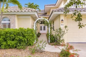 52 Country Club Rd, Cocoa Beach, FL 32931, Sold 09/04/20