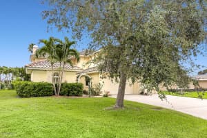 52 Country Club Rd, Cocoa Beach, FL 32931, Sold 09/04/20