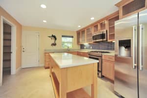 371 Harbor Dr, Cape Canaveral, FL 32920, Sold 09/18/20