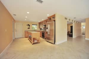 371 Harbor Dr, Cape Canaveral, FL 32920, Sold 09/18/20