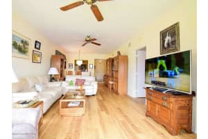 6232 E Mirror Lake Dr, Sebastian, FL 32958, Sold 01/04/21