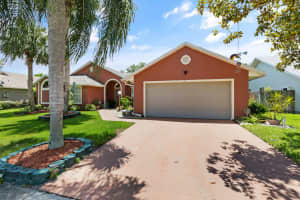 1952 Glen Meadows Cir, Melbourne, FL 32935, Sold 09/15/20