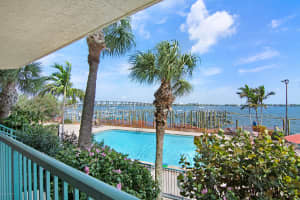 102 Riverside Dr, Cocoa, FL 32922, Sold 09/25/20