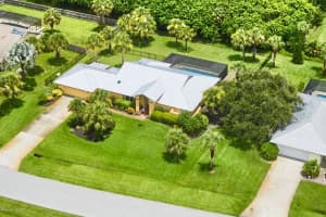 5946 62nd Ln, Vero Beach, FL 32967, Sold 09/25/20