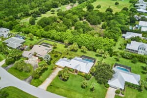 5946 62nd Ln, Vero Beach, FL 32967, Sold 09/25/20