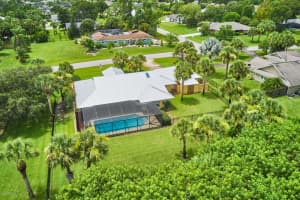 5946 62nd Ln, Vero Beach, FL 32967, Sold 09/25/20