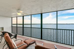 250 S Sykes Creek Pkwy, Merritt Island, FL 32952, Sold 11/06/20