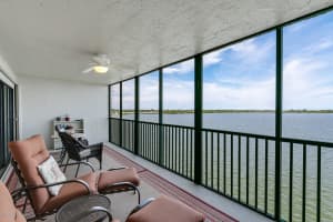 250 S Sykes Creek Pkwy, Merritt Island, FL 32952, Sold 11/06/20