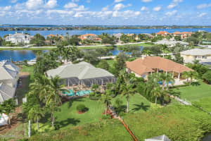 242 Lansing Island Dr, Indian Harbour Beach, FL 32937, Sold 01/26/21