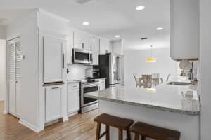 37 Forest Park Dr, Vero Beach, FL 32962, Sold 10/12/20