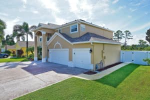 348 Castlewood Ln, Rockledge, FL 32955, Sold 12/15/20