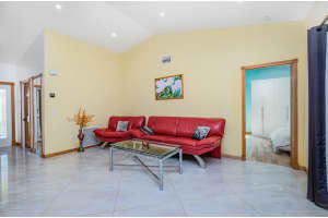 Clover Cir, Melbourne, FL 32935, Sold 12/30/20